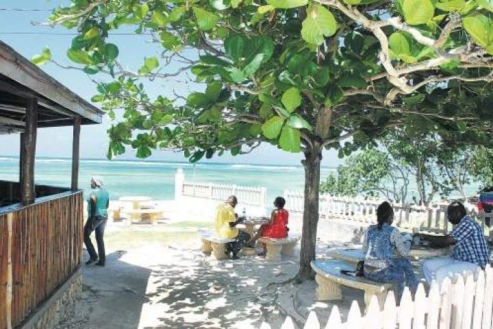 beach side restaurant